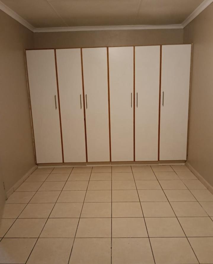 10 Bedroom Property for Sale in Orkney North West